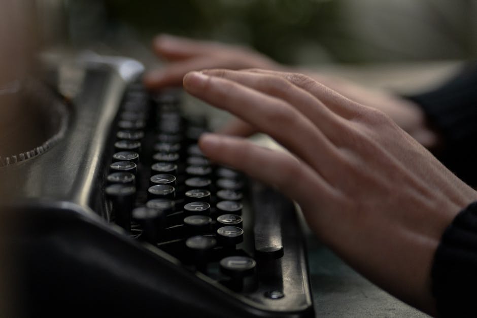 Crafting a Strong Author Bio for Publishers